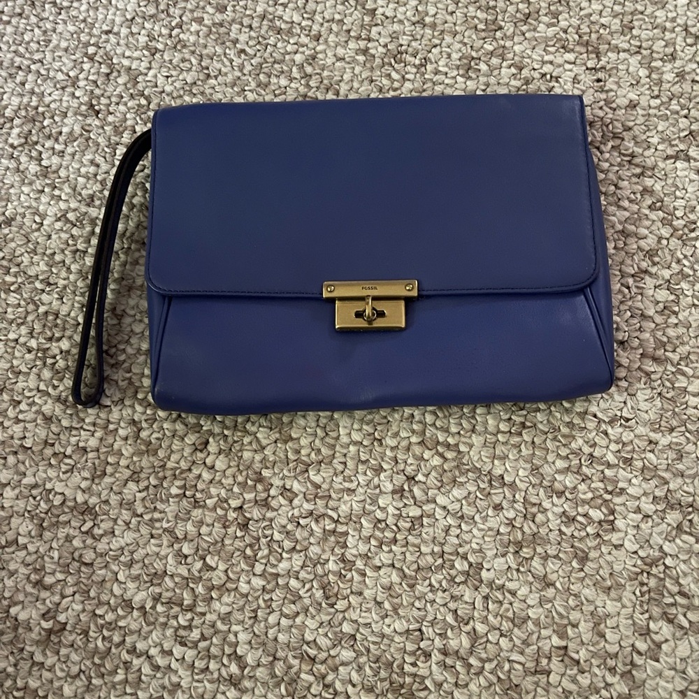 Fossil leather wristlet